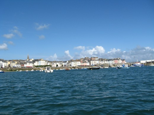 A view toward Douarnenez from the sea.